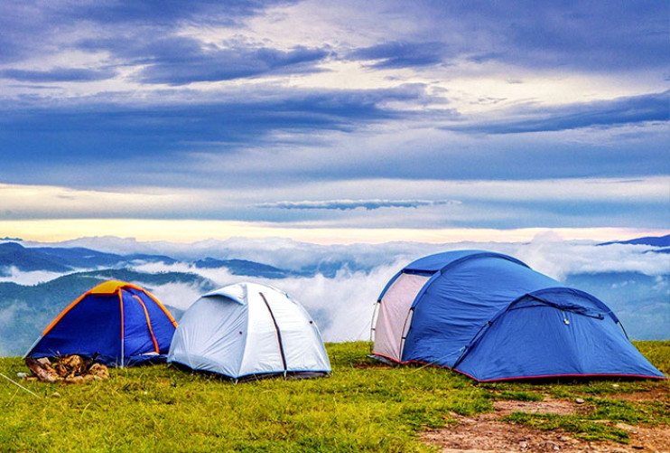 Auvents de caravane pour profiter encore plus des vacances en camping.  Housses de protection pour caravanes et mobil-homes. Housses pour caravanes  et plus encore.